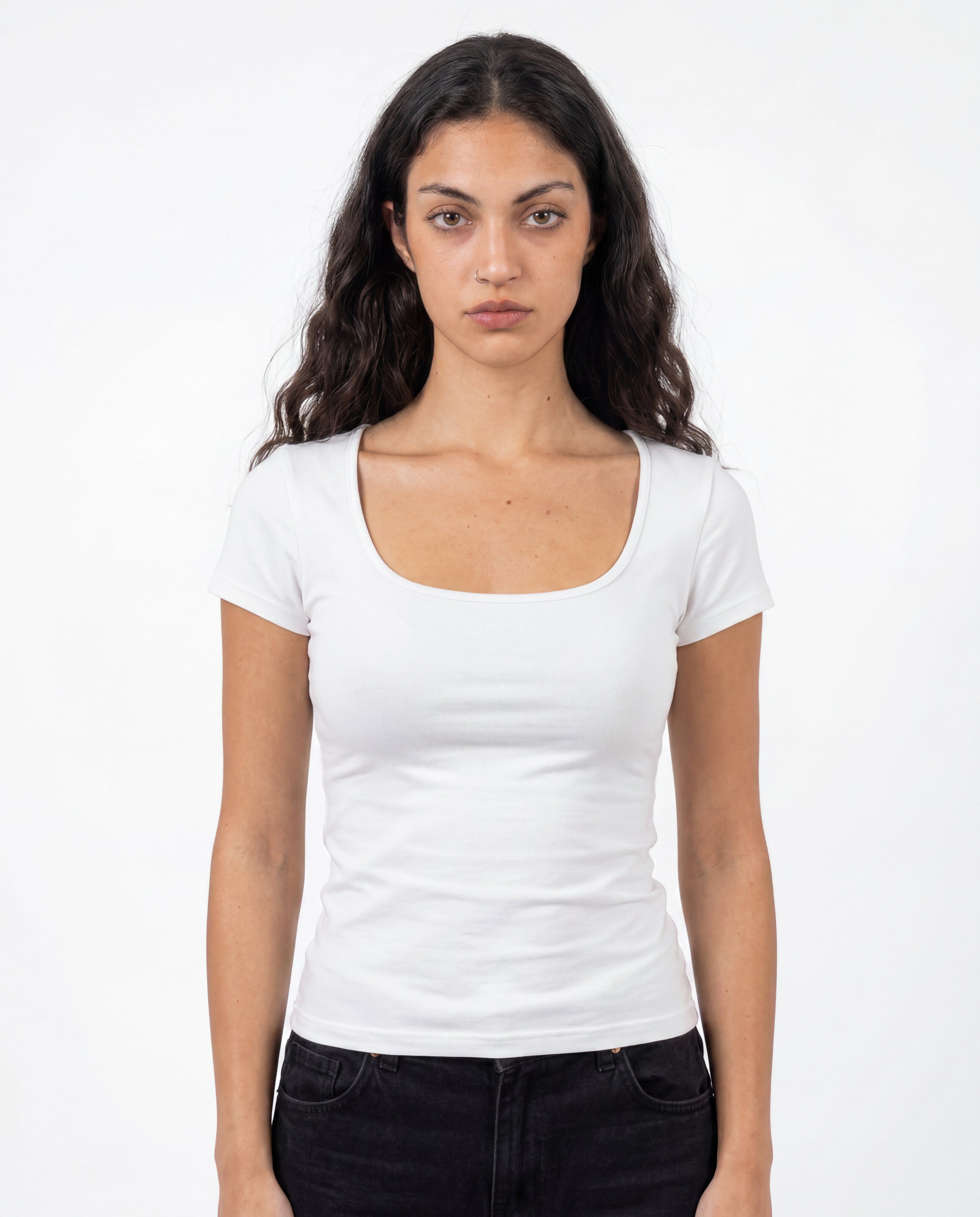 BASIC WHITE SQUARE TOP