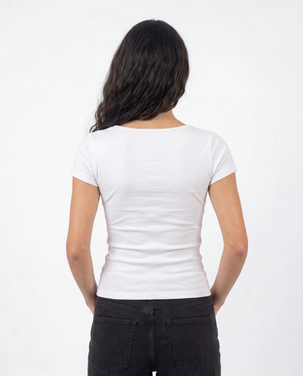 BASIC WHITE SQUARE TOP
